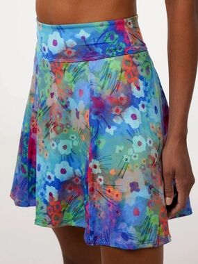 NWT Dona Jo Ultimate Skort in Flourish Size Medium
